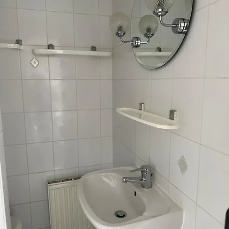 Monteurzimmervermietung Zu Den Zwei Linden Eggersdorf