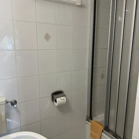 Monteurzimmervermietung Zu Den Zwei Linden Eggersdorf 3* Eggersdorf (Salzland)