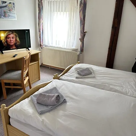 Monteurzimmervermietung Zu Den Zwei Linden Eggersdorf 3*