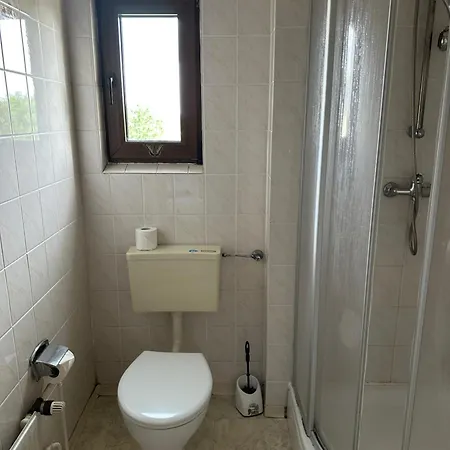 Monteurzimmervermietung Zu Den Zwei Linden Eggersdorf Eggersdorf (Salzland)