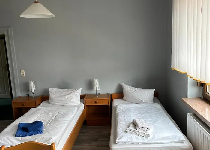 Monteurzimmervermietung Zu Den Zwei Linden Eggersdorf